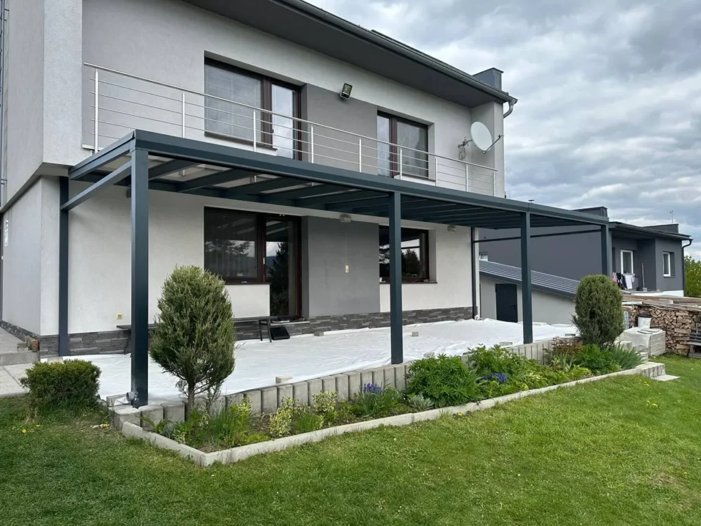 realizacia-pristresku-alebo-zasklenie-terasy